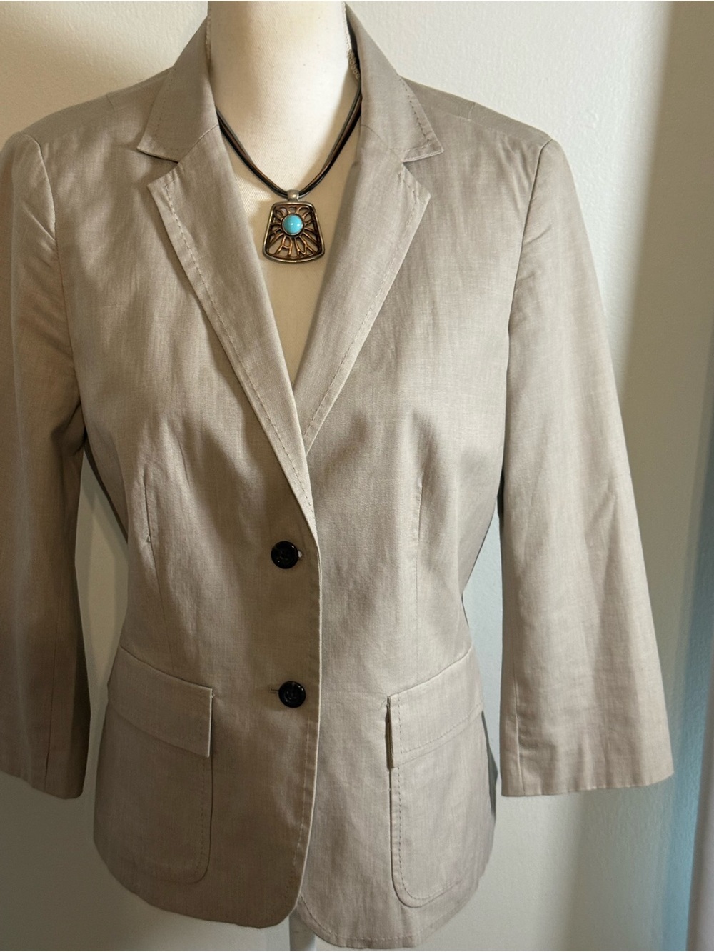Banana Republic Beige Tailored Linen-Blend Blazer